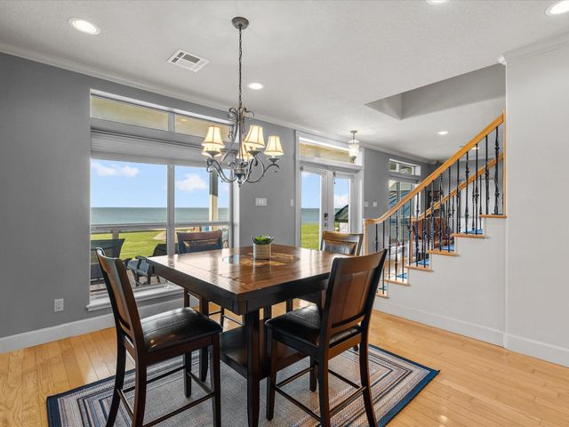2609 Avenue A, San Leon, TX 77539