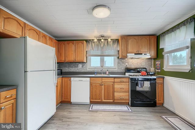 3022 EAST AVE, Baltimore, MD 21234