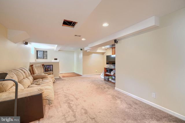 3022 EAST AVE, Baltimore, MD 21234