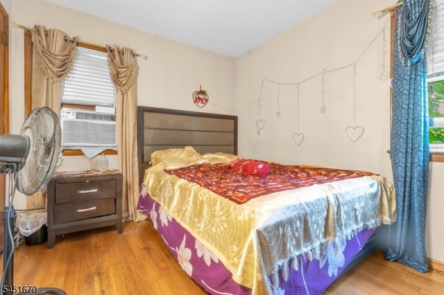 637 Britton St, Elizabeth City, NJ 07202