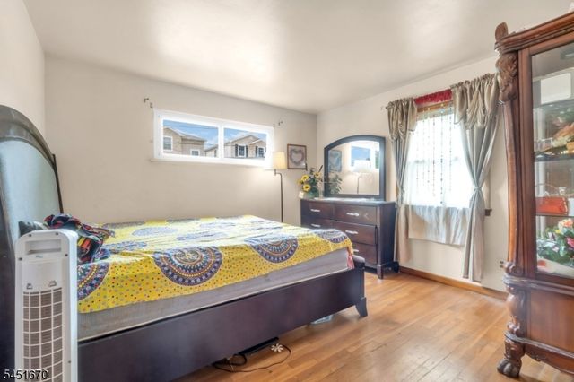 637 Britton St, Elizabeth City, NJ 07202