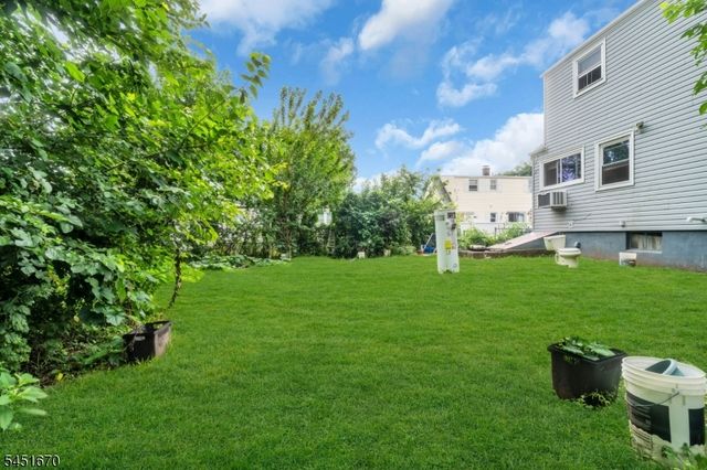 637 Britton St, Elizabeth City, NJ 07202