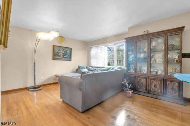637 Britton St, Elizabeth City, NJ 07202