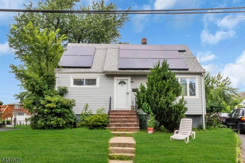 637 Britton St, Elizabeth City, NJ 07202