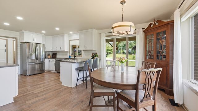 715 Anderson St, Cowan, TN 37318