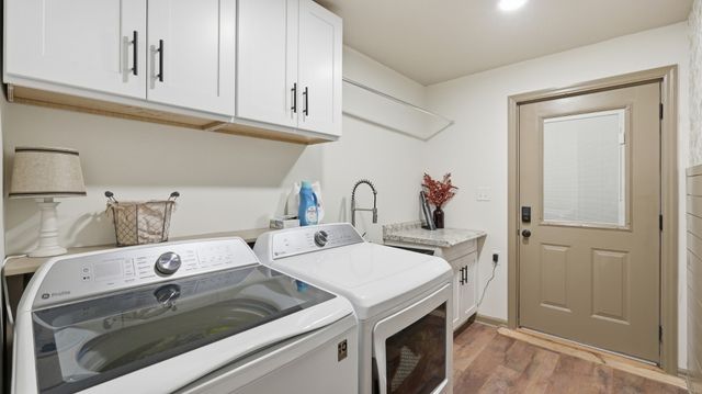 715 Anderson St, Cowan, TN 37318