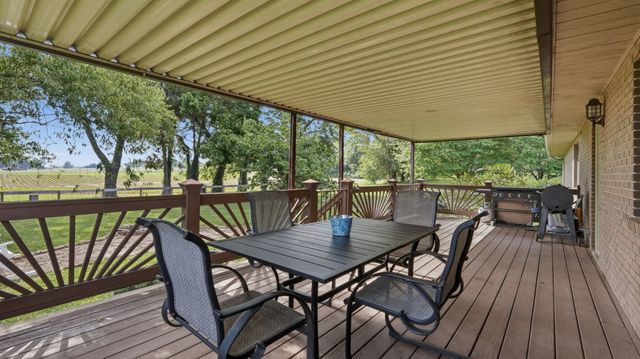 715 Anderson St, Cowan, TN 37318