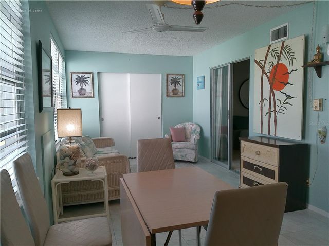 2456 ECUADORIAN WAY 38, Clearwater, FL 33763