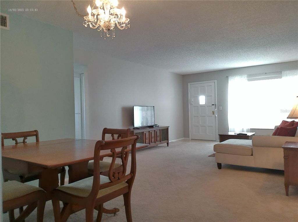 Image 12 of property listing at 2456 ECUADORIAN WAY 38, Clearwater, FL 33763