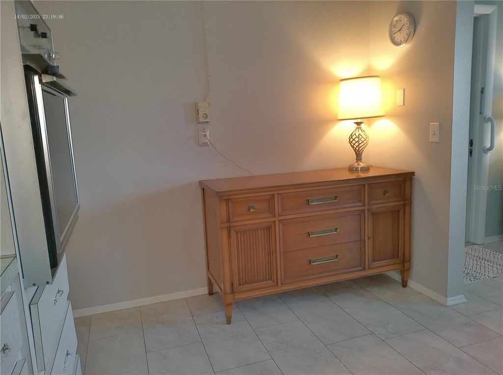 Image 16 of property listing at 2456 ECUADORIAN WAY 38, Clearwater, FL 33763