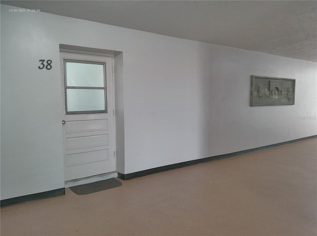 Image 3 of property listing at 2456 ECUADORIAN WAY 38, Clearwater, FL 33763