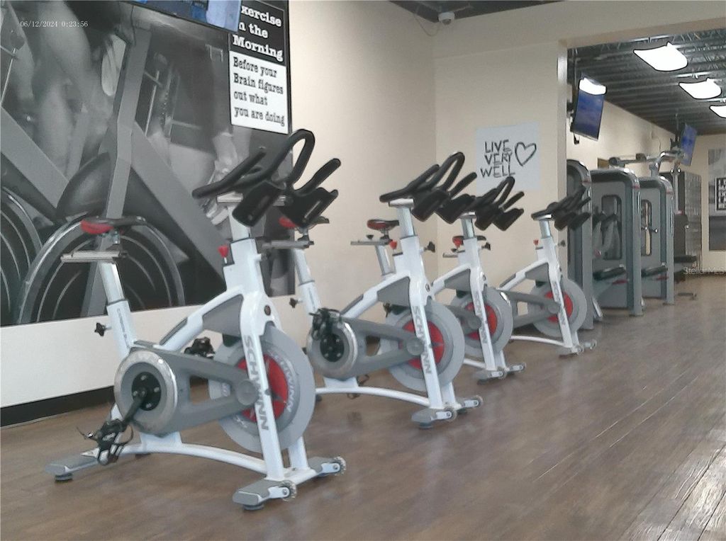 Image 53 of property listing at 2456 ECUADORIAN WAY 38, Clearwater, FL 33763