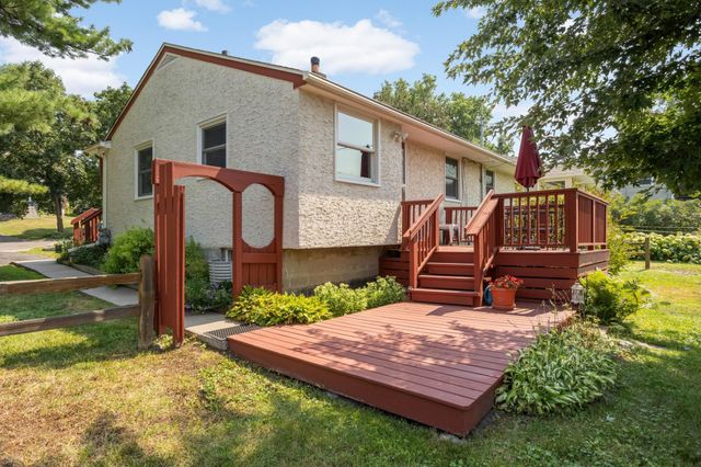 539 Frontenac Place, Saint Paul, MN 55104