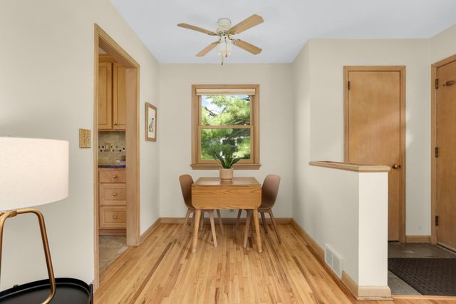 539 Frontenac Place, Saint Paul, MN 55104