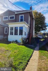 102 RAMBLER RD, Glenolden, PA 19036