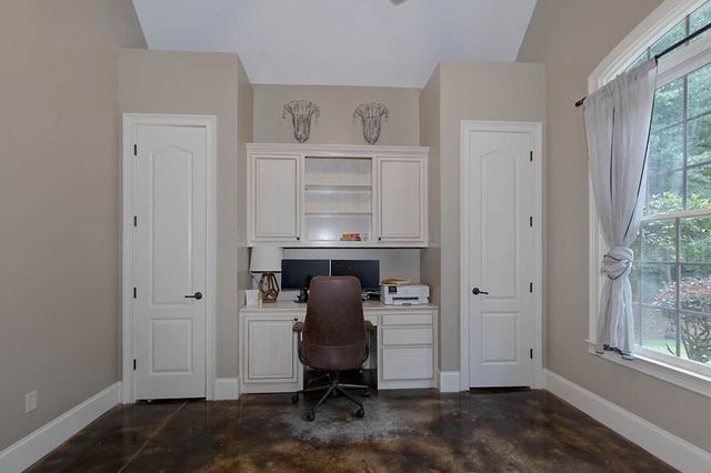 117 Fox Court, Pine Mountain, GA 31822