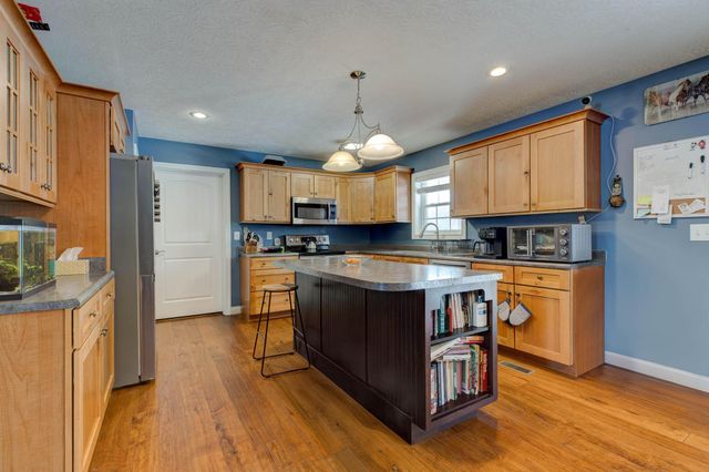 1051 State Hwy 746, Wellington, KY 40387