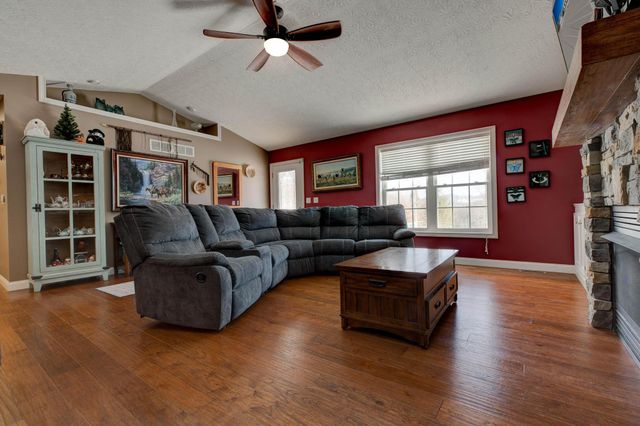 1051 State Hwy 746, Wellington, KY 40387