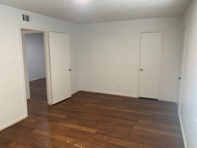 2825 Ridgecrest Drive, Fort Worth, TX 76133