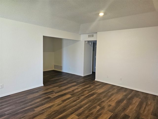 2825 Ridgecrest Drive, Fort Worth, TX 76133