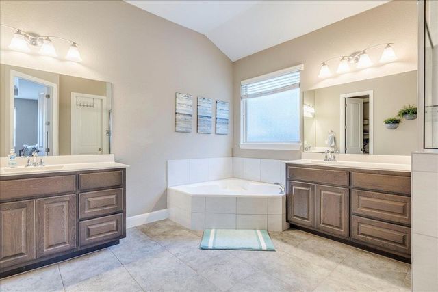315 Cibola DR, Kyle, TX 78640
