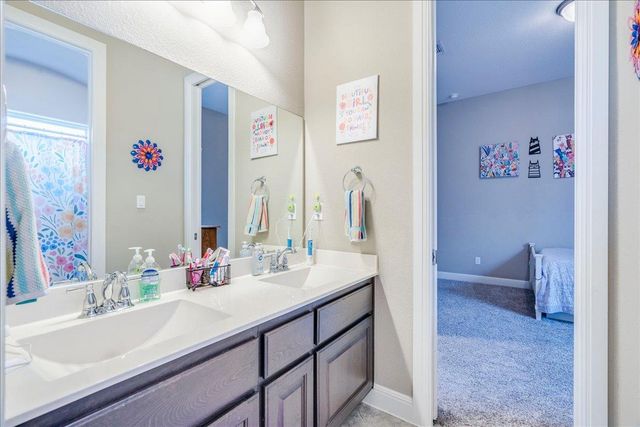315 Cibola DR, Kyle, TX 78640