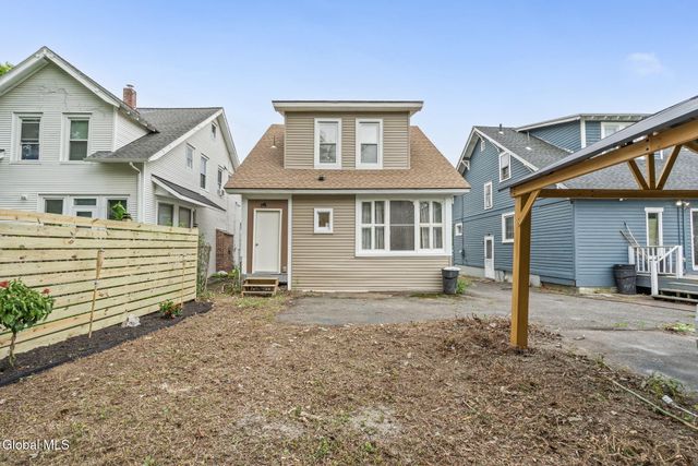 22 Fairlawn Avenue, Albany, NY 12203