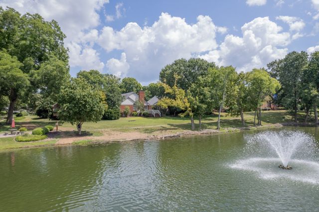 5530 Hearthstone Ln, Brentwood, TN 37027