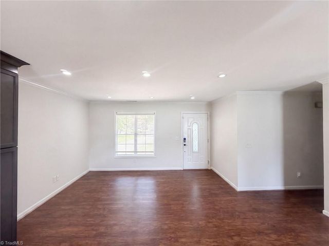 2 Cabot Court, Greensboro, NC 27407