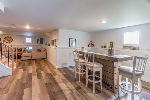 43 Seabreeze Dr, Bourne, MA 02532