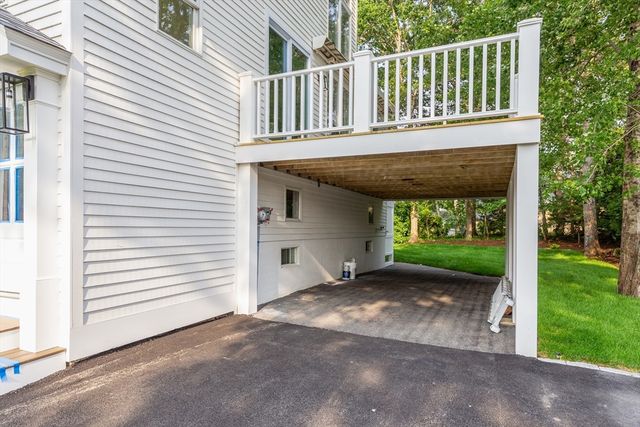 43 Seabreeze Dr, Bourne, MA 02532