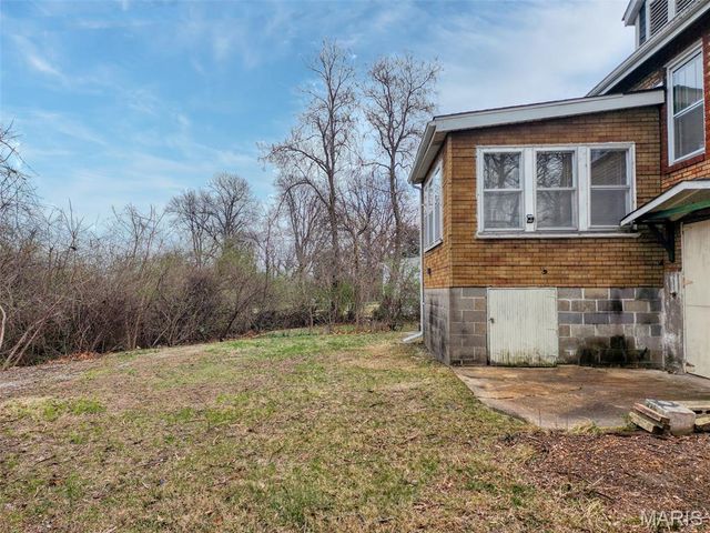 217 Emerling Drive, Normandy, MO 63121