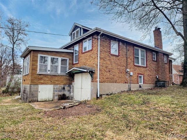 217 Emerling Drive, Normandy, MO 63121