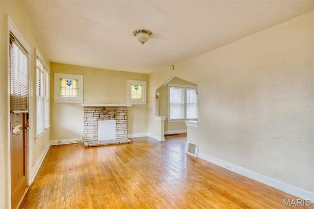 217 Emerling Drive, Normandy, MO 63121