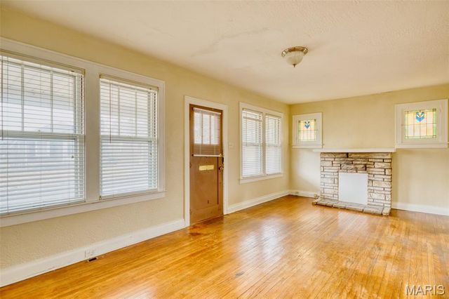 217 Emerling Drive, Normandy, MO 63121