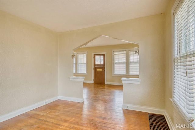 217 Emerling Drive, Normandy, MO 63121