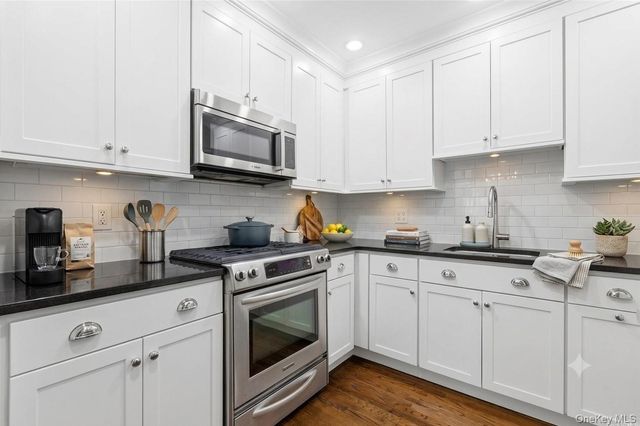 20 N Broadway B305, White Plains, NY 10601