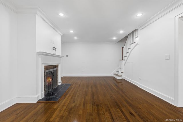20 N Broadway B305, White Plains, NY 10601