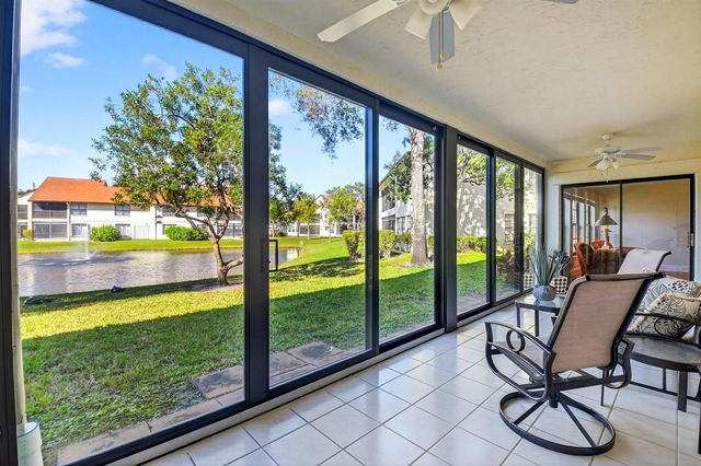 3042 Lucerne Park Drive 5612, Greenacres, FL 33467