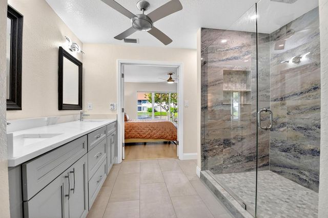 3042 Lucerne Park Drive 5612, Greenacres, FL 33467