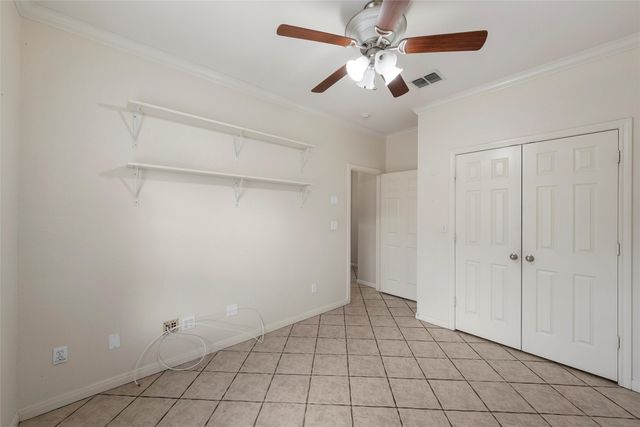 1112 South Haven Drive, Hewitt, TX 76643