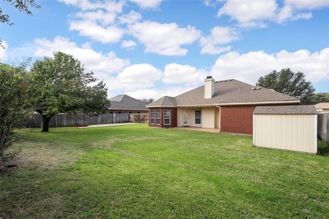1112 South Haven Drive, Hewitt, TX 76643
