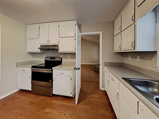 410 Southmoor Circle, Stockbridge, GA 30281