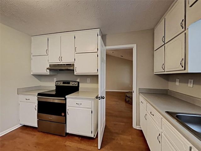 410 Southmoor Circle, Stockbridge, GA 30281