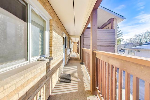 2244 N Harlem Avenue 8, Elmwood Park, IL 60707