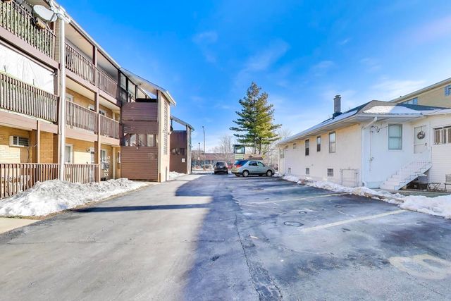 2244 N Harlem Avenue 8, Elmwood Park, IL 60707