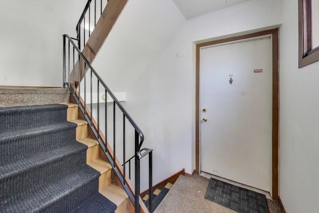 2244 N Harlem Avenue 8, Elmwood Park, IL 60707