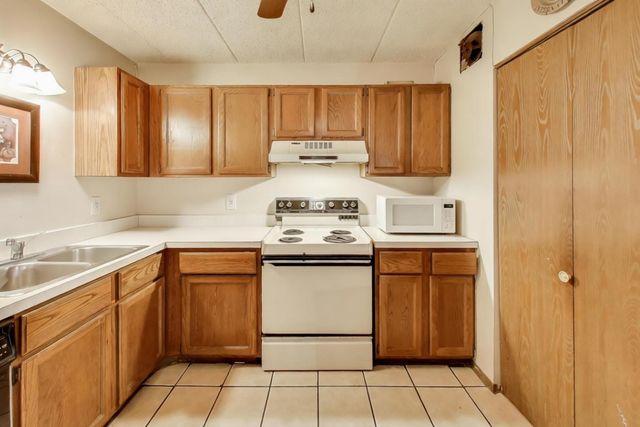 2244 N Harlem Avenue 8, Elmwood Park, IL 60707