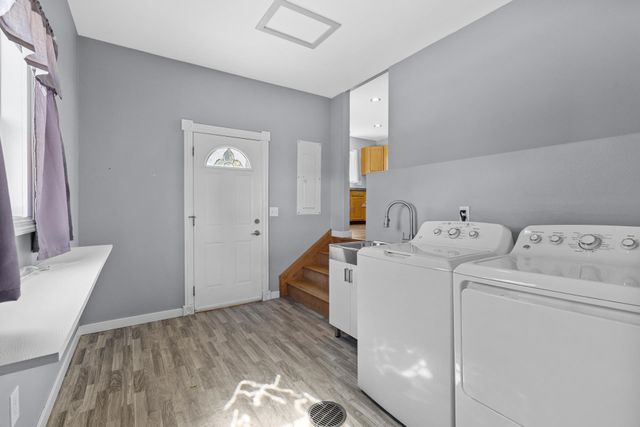 511 & 515 19TH ST SE, Minot, ND 58701