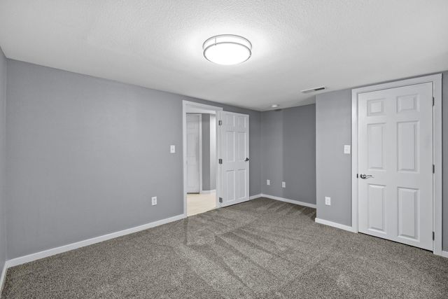 511 & 515 19TH ST SE, Minot, ND 58701